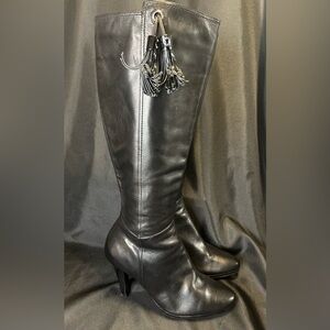 COLE HAAN Stunning Black Supple Leather Knee High Boots  Size 8B Womens